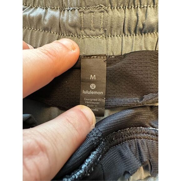 Lululemon Pace Breaker Short 7" Gray Men’s Sz M - Picture 5 of 5
